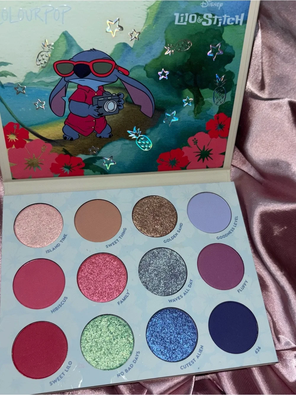 💝NIB Colourpop Beach Dreamin lilo & stitch eyeshadow palette💝
